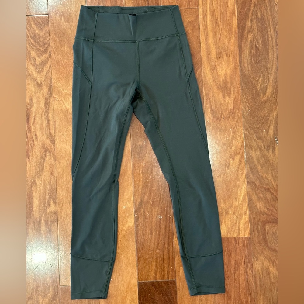 Lululemon In Movement 7/8 Tight *Everlux 25"